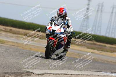 media/May-26-2025-Lets Ride (Mon) [[3bf1de1d65]]/B Group/1220pm (Wheelie Bump)/